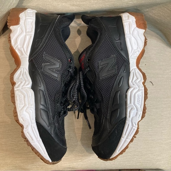NEW BALANCE 801 Sz 10D All Terrain Abzorb Sole Lace  Up Sneakers - Picture 8 of 12